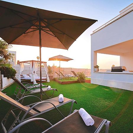 Villa Romeo 2Km From Ibiza Town And 1Km From Talamanca Beach ซานตาเอวเลเรียเดสริว ภายนอก รูปภาพ