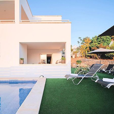 Villa Romeo 2Km From Ibiza Town And 1Km From Talamanca Beach ซานตาเอวเลเรียเดสริว ภายนอก รูปภาพ
