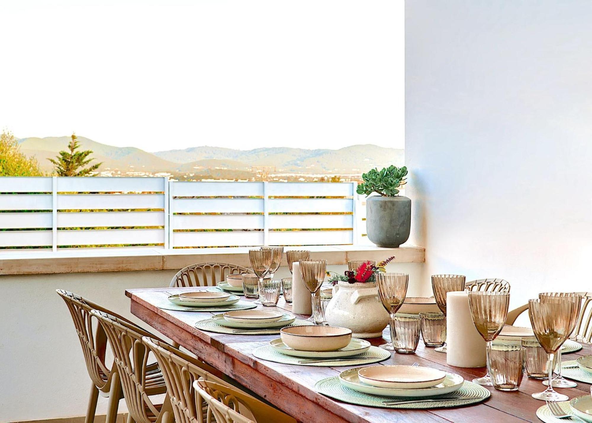 Villa Romeo 2Km From Ibiza Town And 1Km From Talamanca Beach ซานตาเอวเลเรียเดสริว ภายนอก รูปภาพ